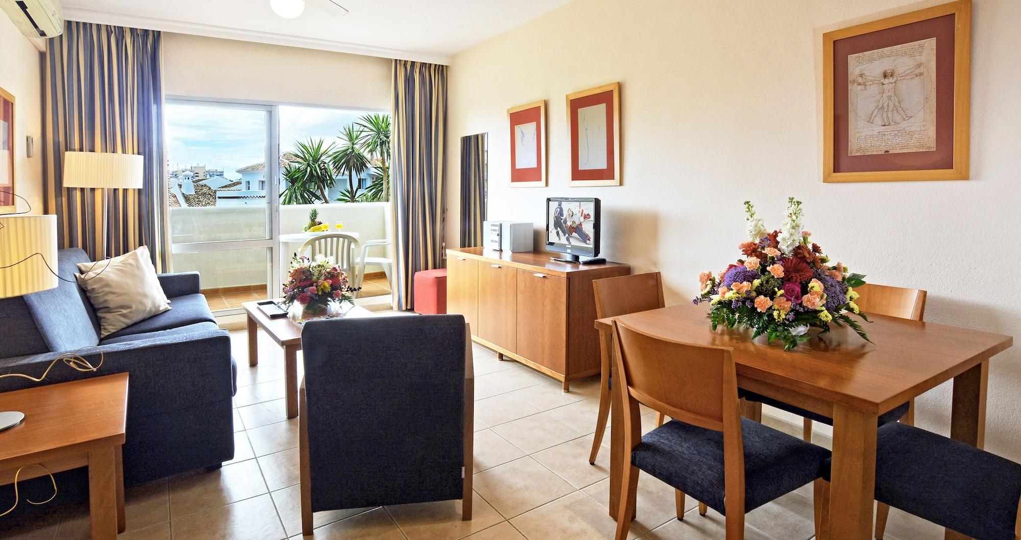 Clc Benal Beach Aparthotel ベナルマデナ エクステリア 写真