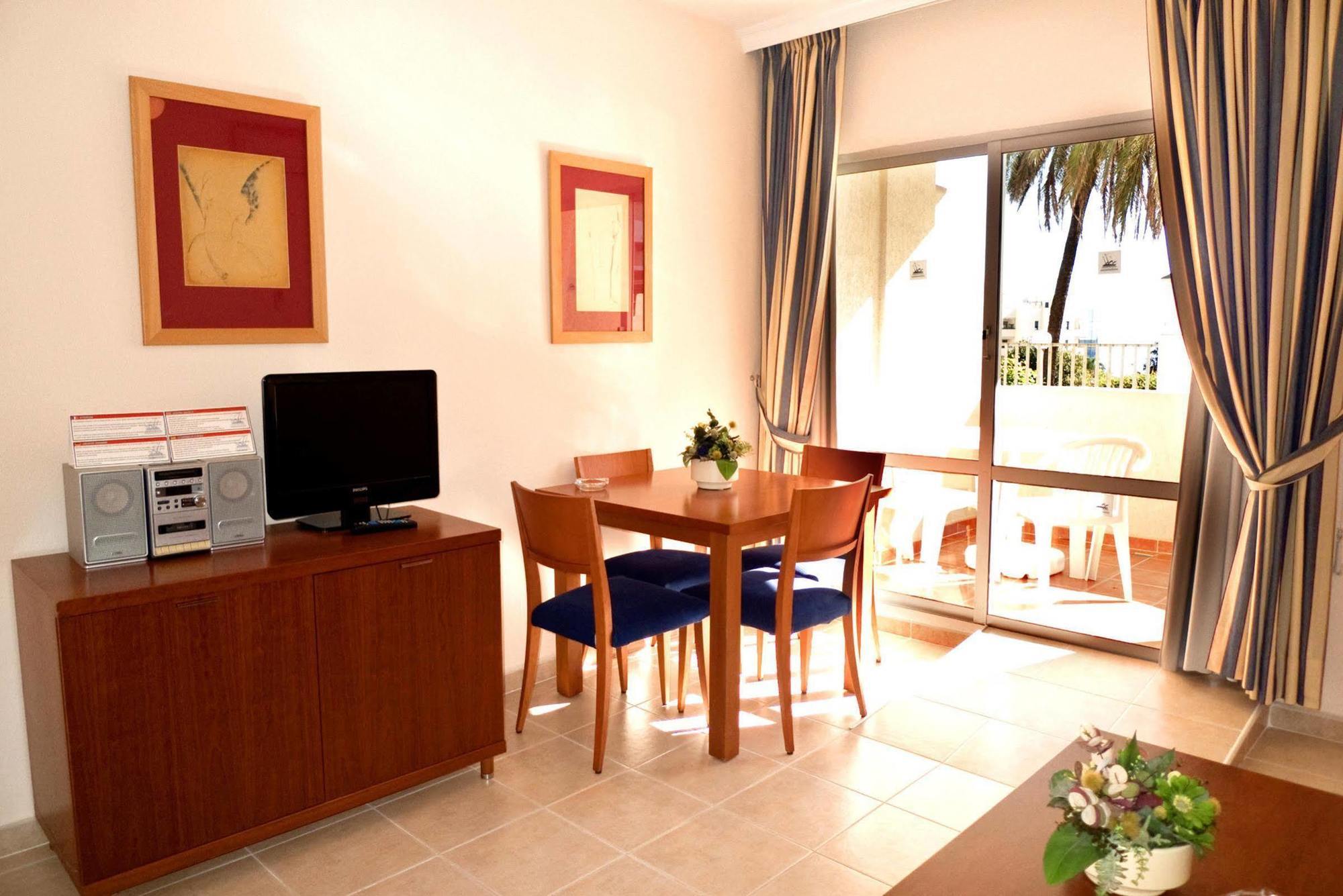 Clc Benal Beach Aparthotel ベナルマデナ エクステリア 写真