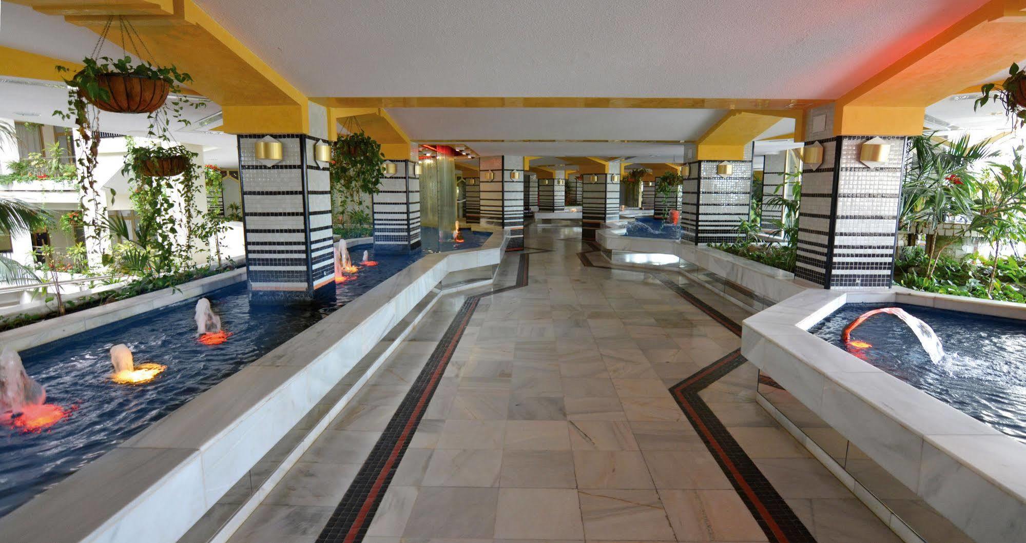 Clc Benal Beach Aparthotel ベナルマデナ エクステリア 写真